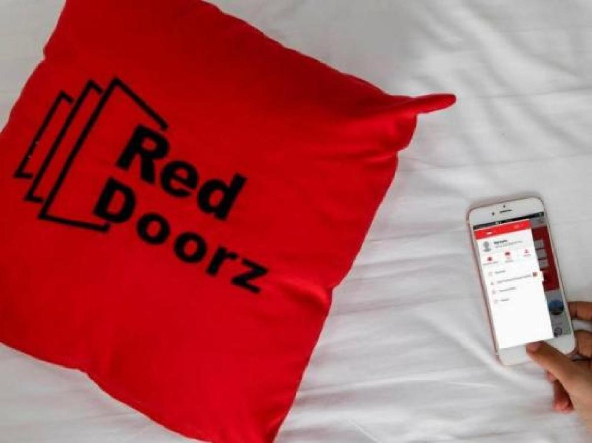 Reddoorz Plus Near Jalan Baru Bogor Hotel Buitenkant foto